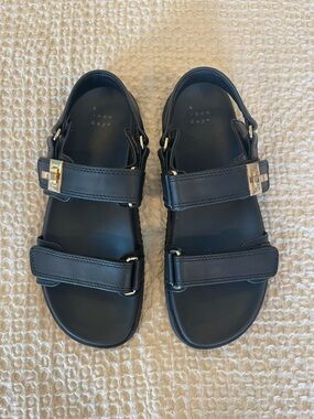 A New Day Chunky Sandals Adjustable Velcro Straps Size 7.5 Black w/Gold Hardware